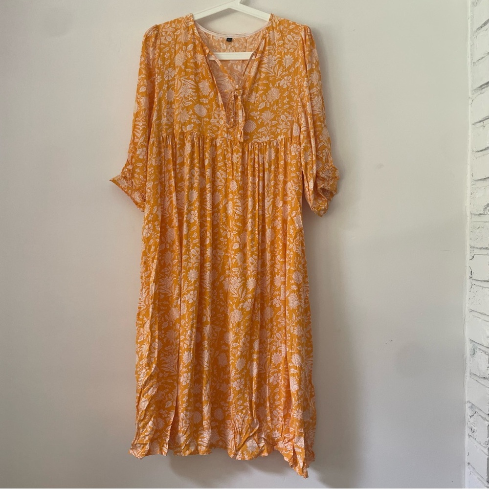 Chic Orange Floral Midi Dress